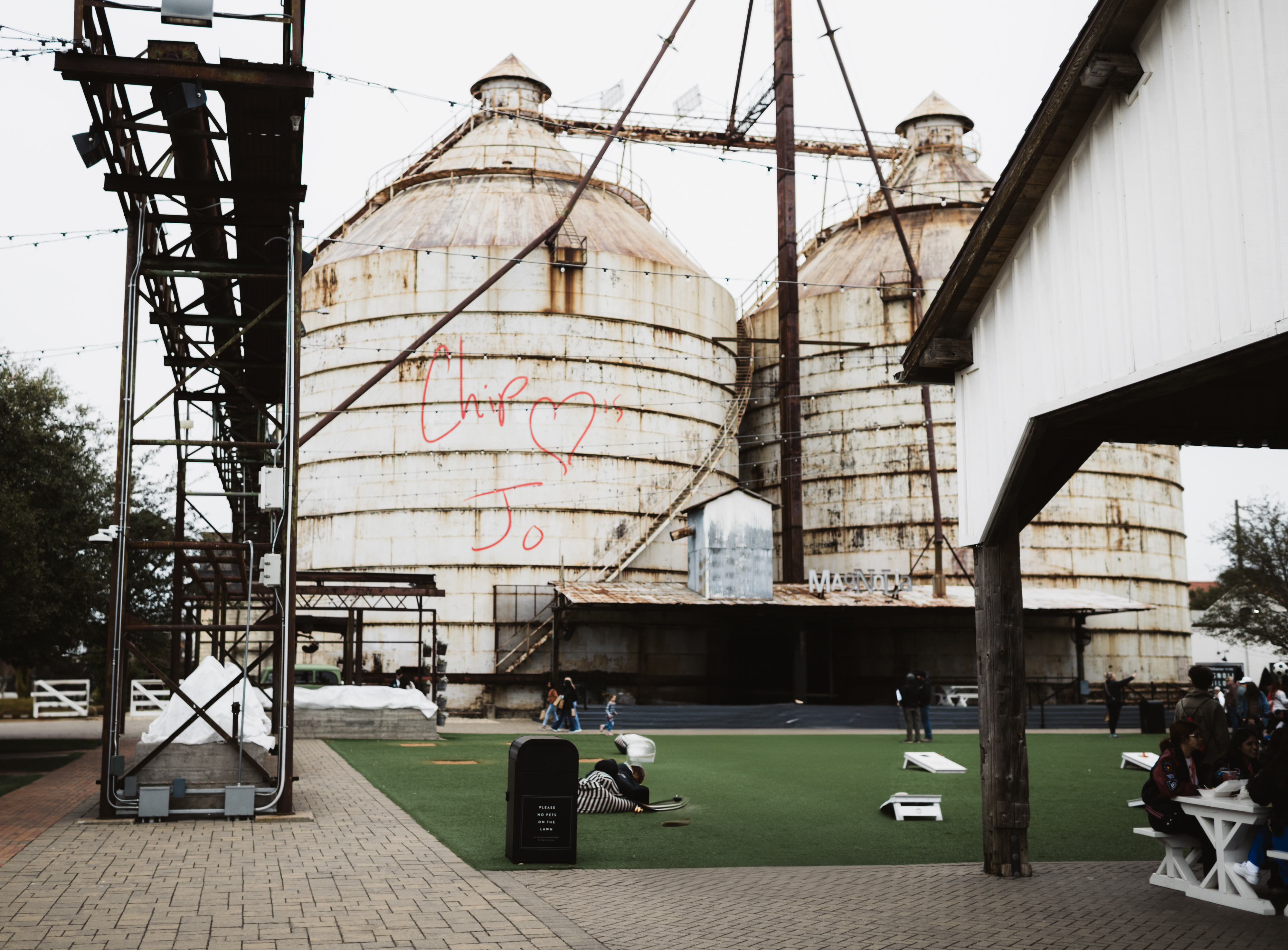 waco: Silos